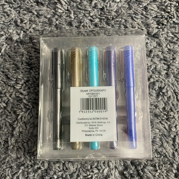 NWT 10 mini felt tip pens - Picture 2 of 2